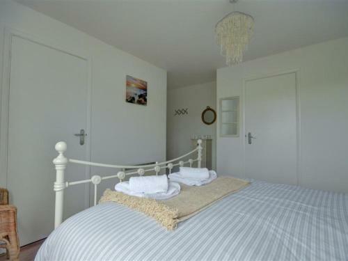 Holiday Home Rosemary House 6-2