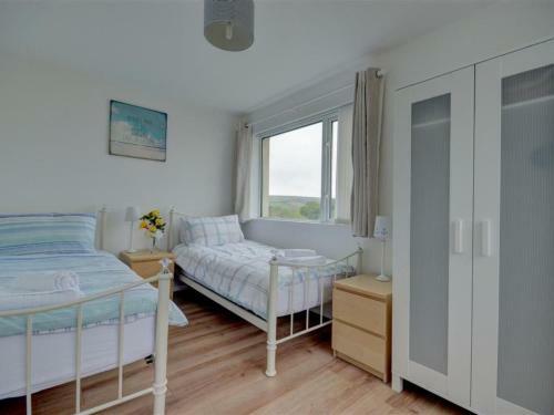 Holiday Home Rosemary House 6-2