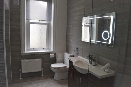 Hostal Woodlyn Guest House