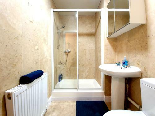 Apartamento Airy, Studio In The Heart Of West End