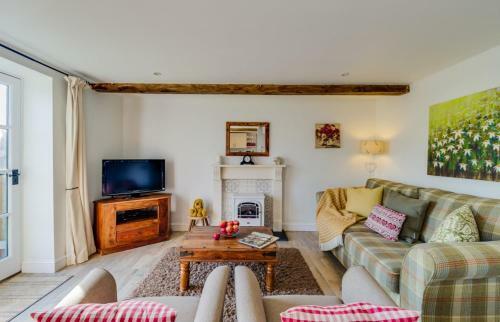 Birchill Farm & Cottages - Bramble Cottage