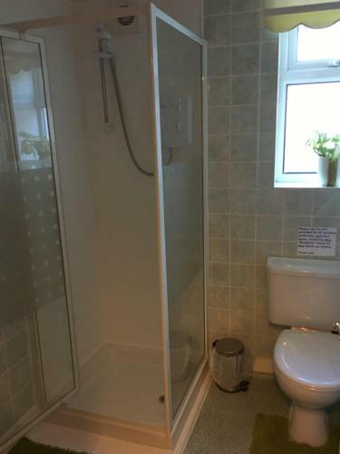 Hostal The Warren Guesthouse