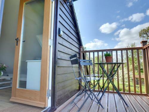 Tranquil Holiday Home In Groombridge Kent With Balcony