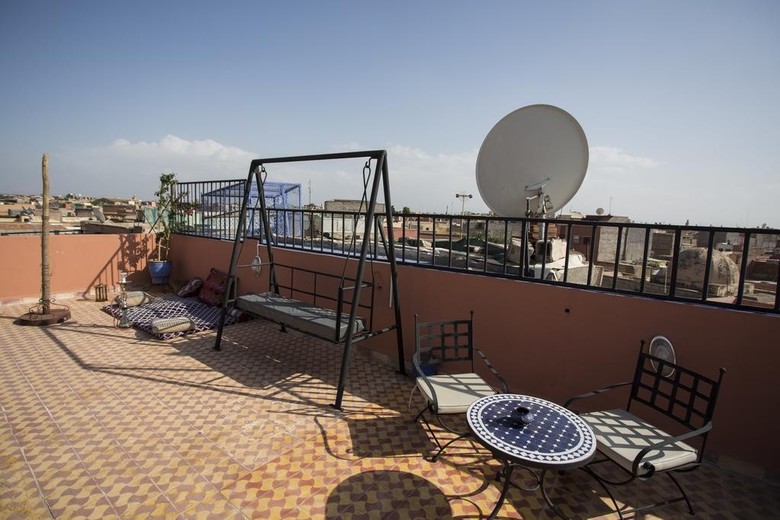 Riad Losra