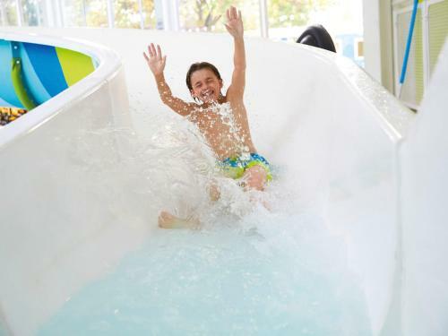Holiday Home Hopton Park-1