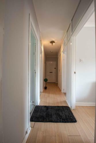 Premier - Hamilton Apartment