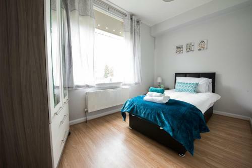 Premier - Houldsworth Apartment
