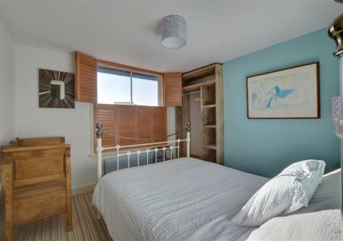 Dolphin Cottage