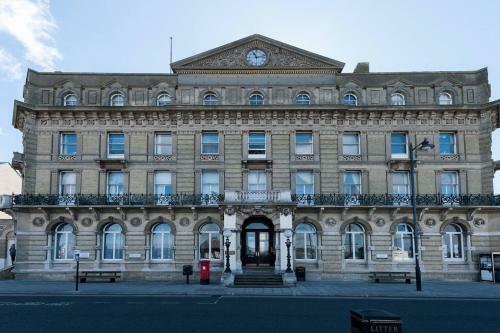 Admirals Harbour View 2-bed Apartment In Harwich