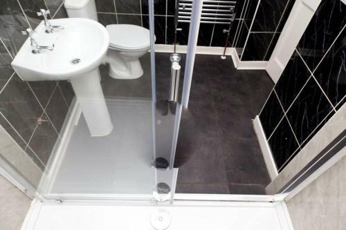 Snug - Logie Baird Apartment