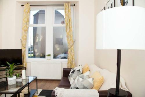 Snug - Logie Baird Apartment
