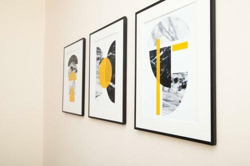 Snug - Logie Baird Apartment