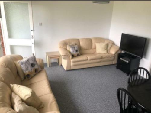 Inviting 2-bed Apartment In Hemsby
