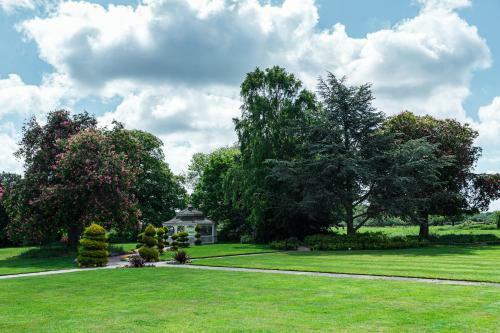 Thornton Hall Hotel & Spa