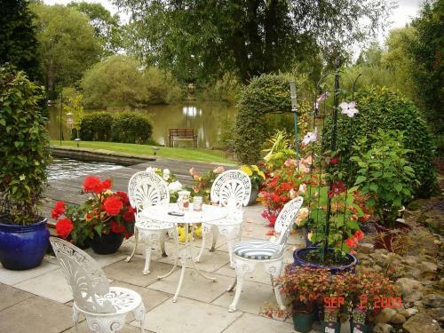 The Willows Bed & Breakfast