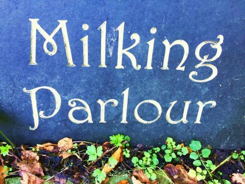Boutique 5 Historic 2 Bed Devon Holiday Cottage
