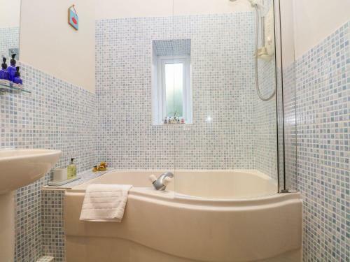 7 Bank Cottages, High Peak