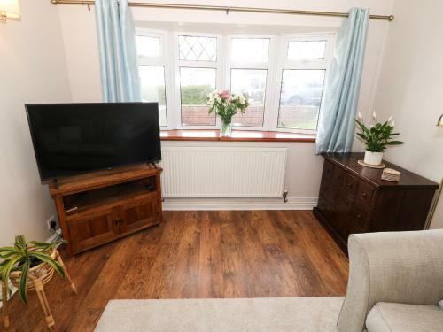 11 Capel Farm
