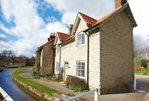 Harwood Cottage