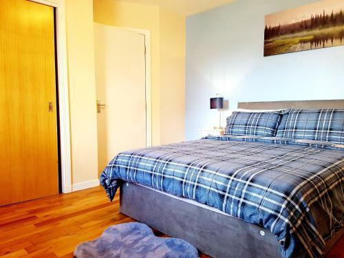 Apartamento Inverness City 2 Bedroom