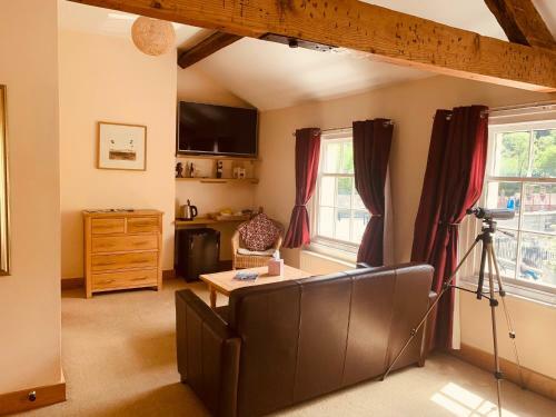 Hostal Bridge View Guest House