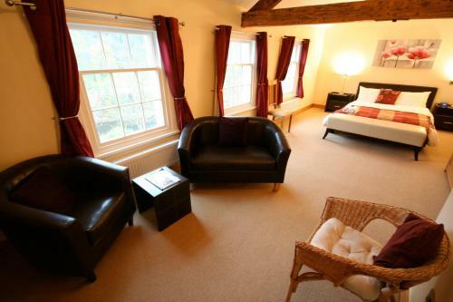 Hostal Bridge View Guest House