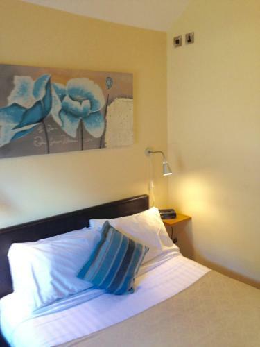 Hostal Bridge View Guest House