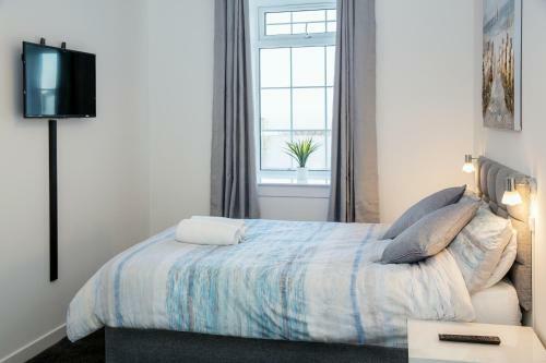 Hostal Marina View Guest House
