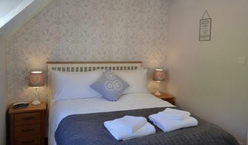 Riverbank Cottage