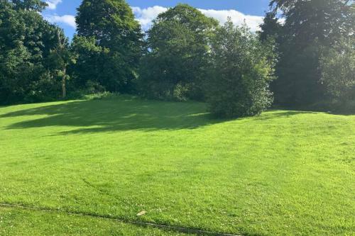 Superb Highland Retreat Close To Loch Ness