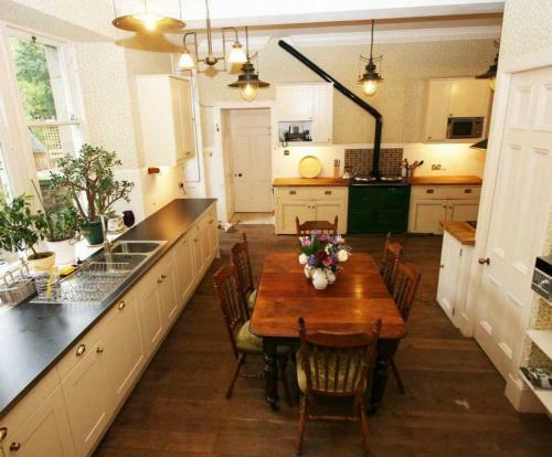 Jedburgh Chateau Sleeps 26