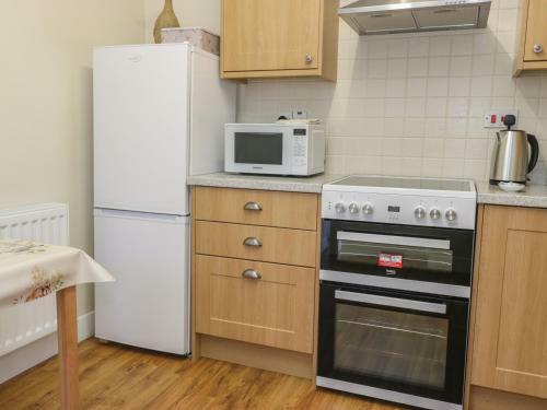 3 Hoselaw Farm Cottages