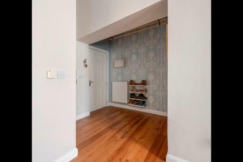 The Highgate Apartment By Paym�n Club