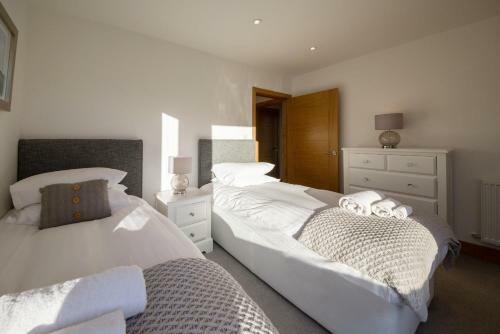 Taymouth Marina-8 Lawers View