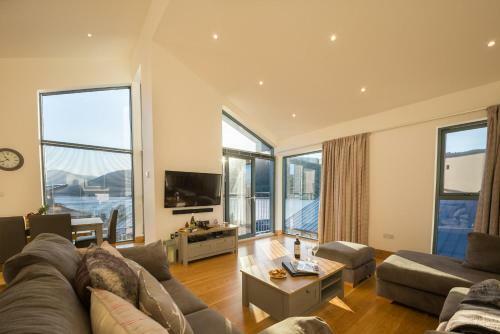 Taymouth Marina-8 Lawers View