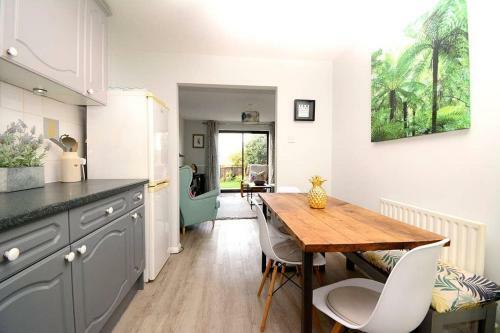 St George's Snug - Mins From Sea & Golf Course