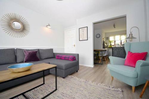 St George's Snug - Mins From Sea & Golf Course