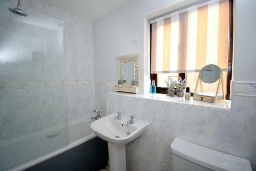 St George's Snug - Mins From Sea & Golf Course