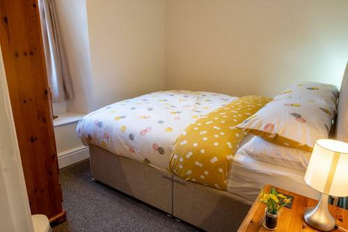 Highgate View Apartment