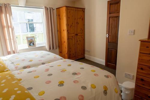 Highgate View Apartment