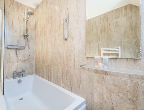 Kenmore Luxury Lodges