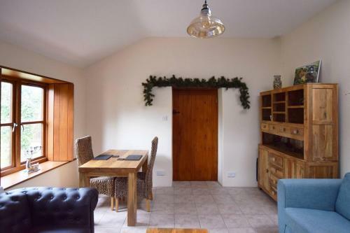 1 Bed Cottage 0 5 Miles To The Beach In Devon