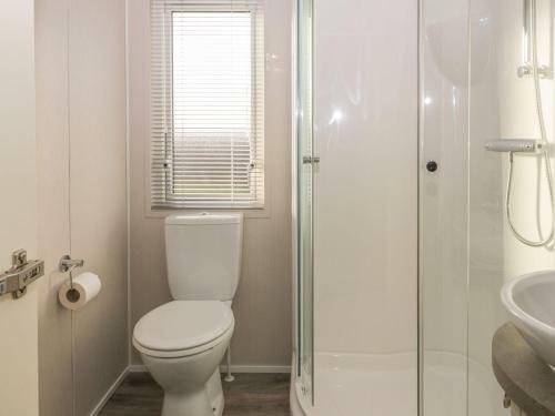 Stylish Lodge Set In The Sand Le Mere Holiday Park