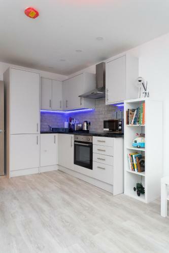 The Avenue Apartments