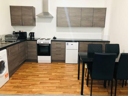 Showcase Apartments - Highcross House