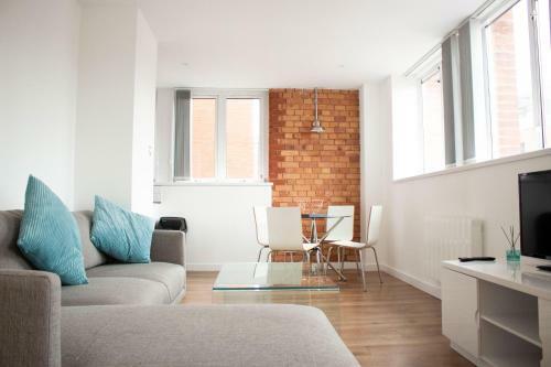 Beautifully Converted City Centre Apartment!