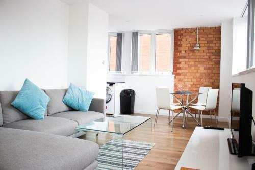 Beautifully Converted City Centre Apartment!