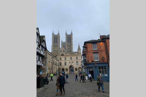 Modern 1 Bed Apartment Uphill Lincoln