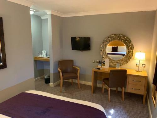 Mercure Chester North Woodhey House Hotel