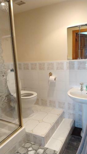 Hollingworth Lake Bed And Breakfast